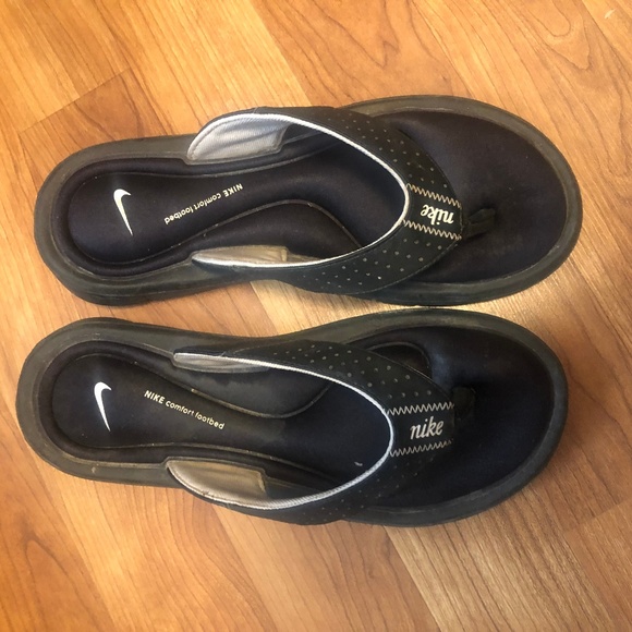 Nike Shoes - Size 6 Women's Nike Flip Flops - Great Condition